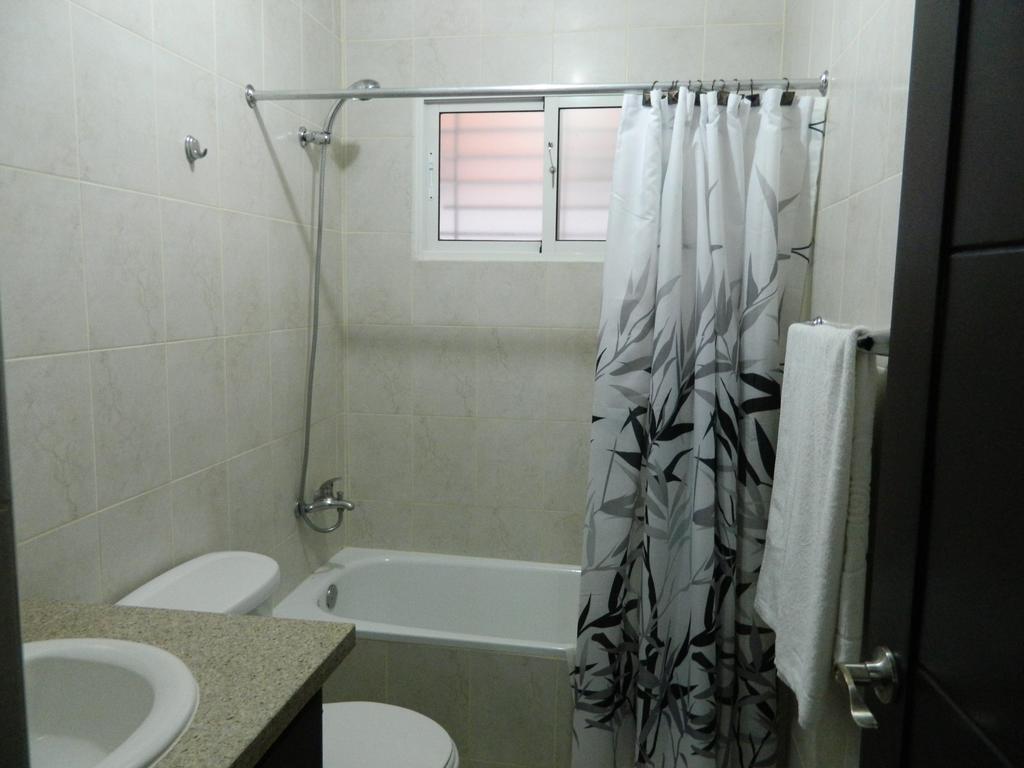 Ferienwohnung Residencial Vista Del Bosque Santiago De Los Caballeros Exterior foto